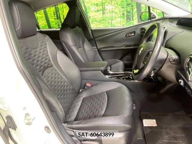 Toyota PRIUS PHV 2018-04 282528-7