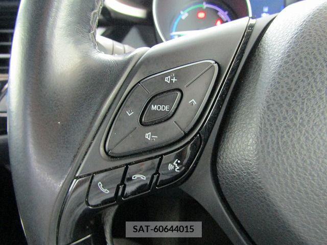 Toyota C-HR 2017-06 357803-15