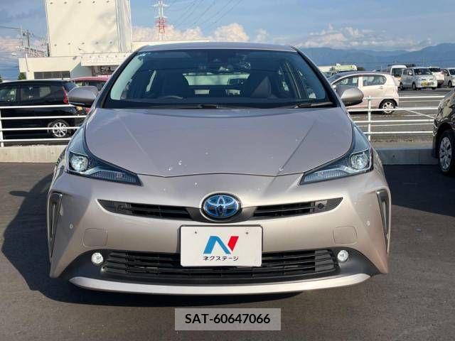 Toyota PRIUS 2019-05 322428-14
