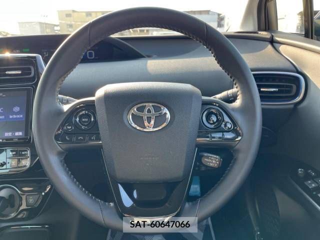 Toyota PRIUS 2019-05 322428-11
