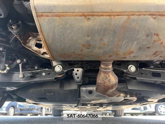 Toyota PRIUS 2019-05 322428-19