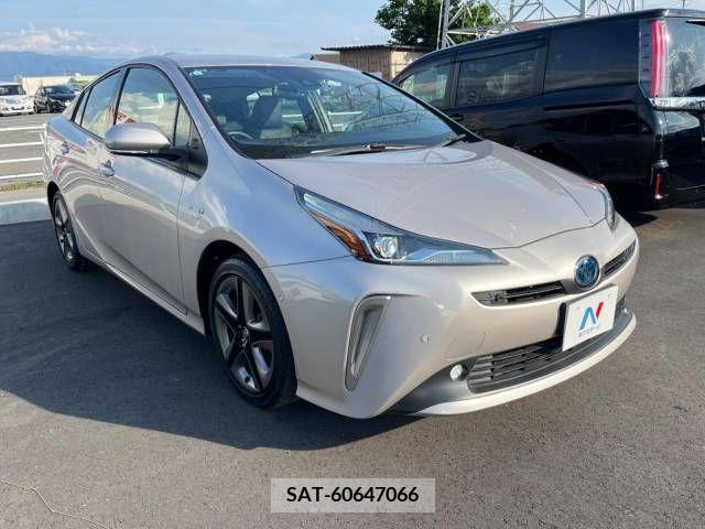 Toyota PRIUS 2019-05 322428-16