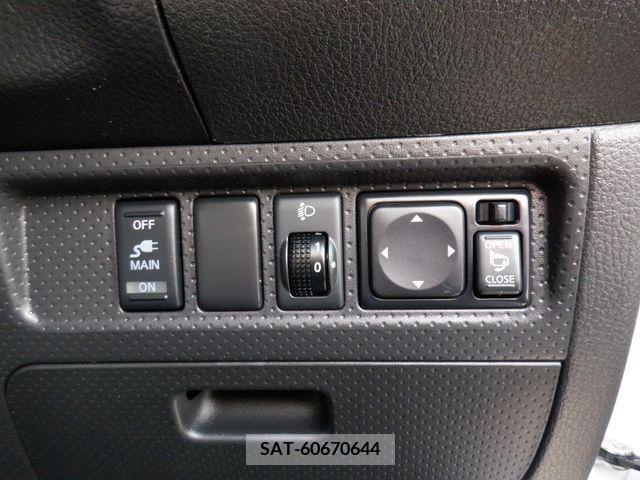 Nissan AD VAN 2016-10 206675-19