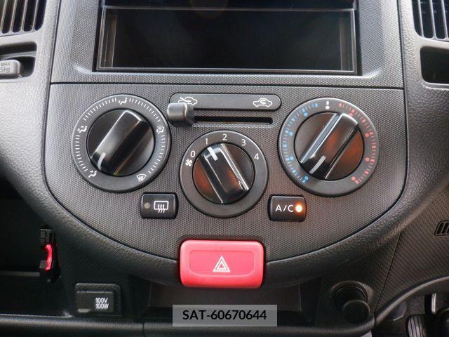 Nissan AD VAN 2016-10 206675-15