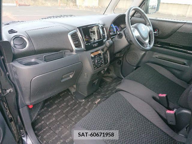 Suzuki SPACIA 2013-07 204596-18