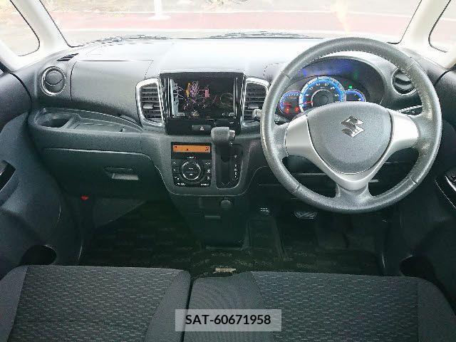 Suzuki SPACIA 2013-07 204596-1