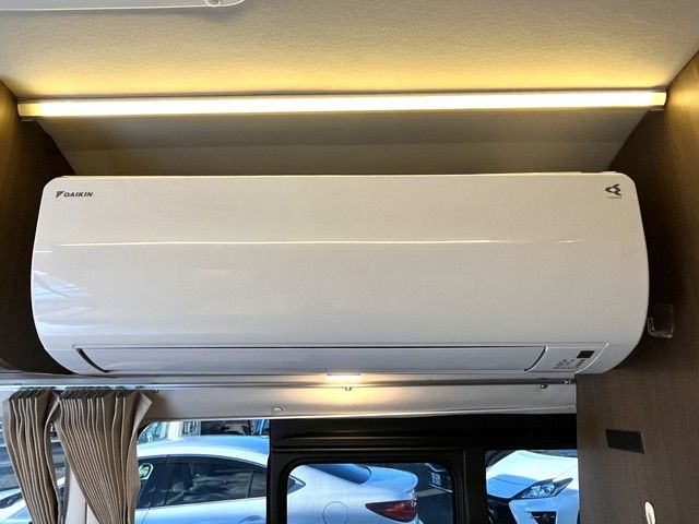 Toyota HIACE VAN 2020-07 18172-19