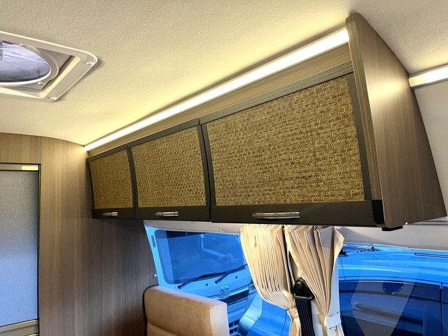 Toyota HIACE VAN 2020-07 18172-22