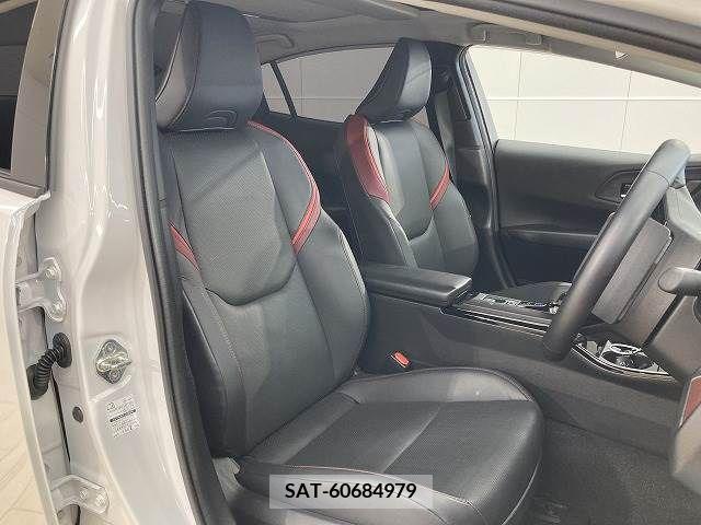 Toyota PRIUS 2023-03 345719-11