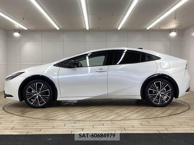 Toyota PRIUS 2023-03 345719-15