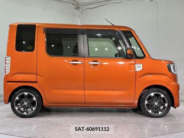 Daihatsu WAKE 2015-01 228765-7