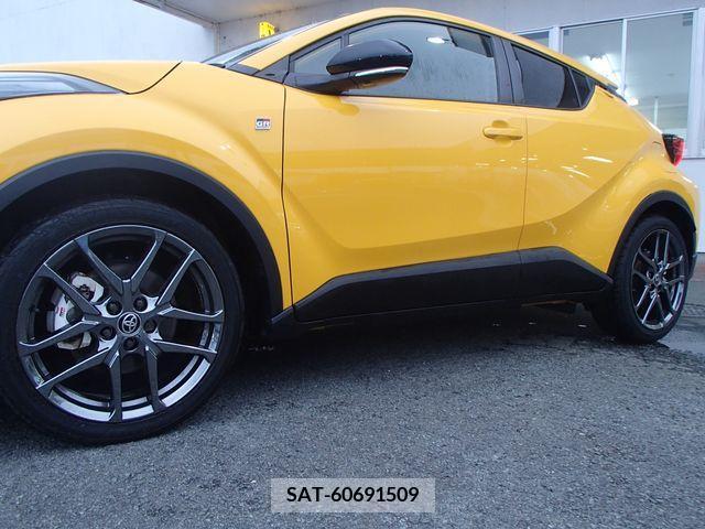 Toyota C-HR 2021-03 264272-8