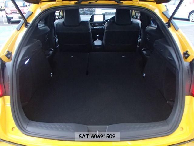 Toyota C-HR 2021-03 264272-12