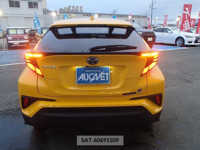 Toyota C-HR 2021-03 264272-6