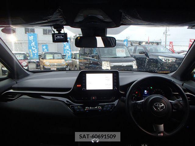 Toyota C-HR 2021-03 264272-2