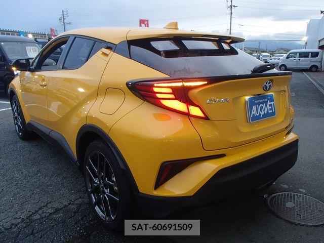 Toyota C-HR 2021-03 264272-5