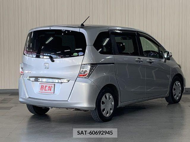 Honda FREED 2013-11 205044-2