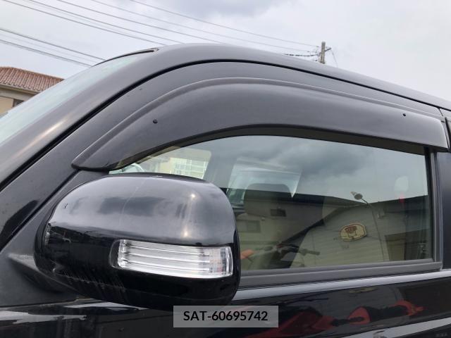 Toyota BB 2007-11 252248-6