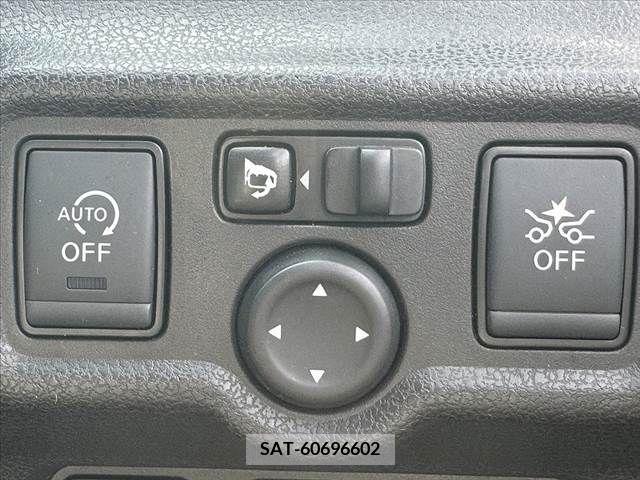 Nissan NOTE 2017-09 340924-5
