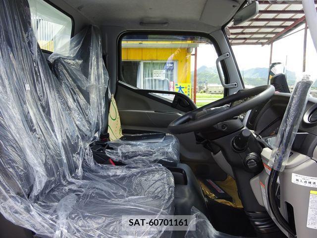 Mitsubishi CANTER 2024-05 395998-11