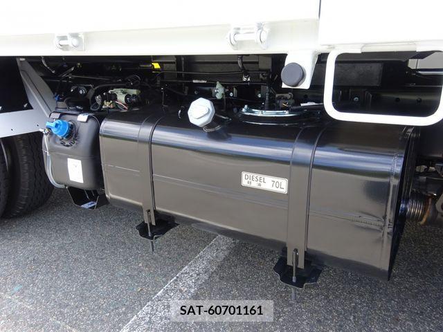 Mitsubishi CANTER 2024-05 395998-10