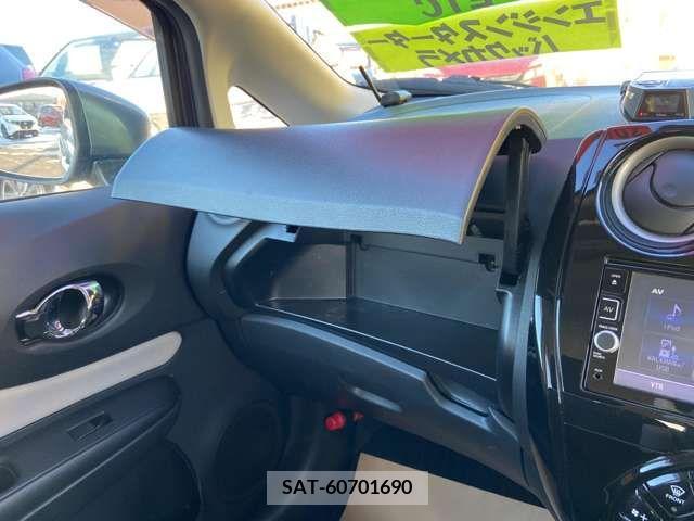Nissan NOTE 2016-12 214476-12