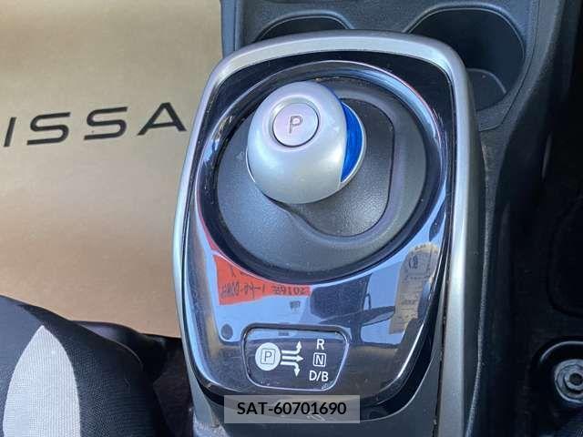 Nissan NOTE 2016-12 214476-11