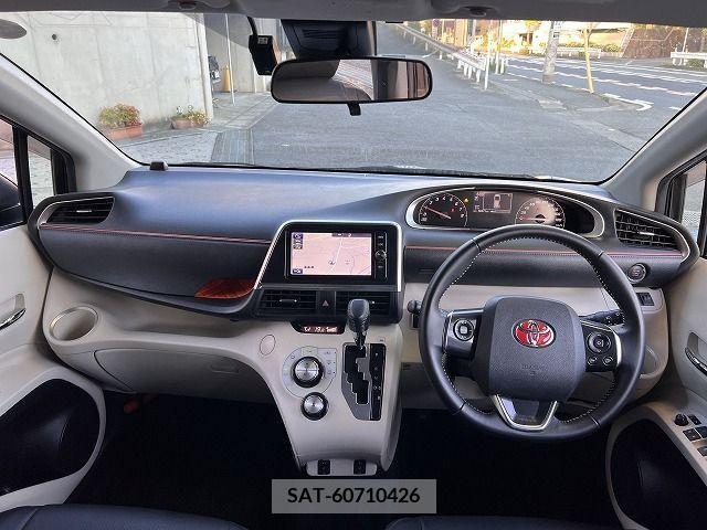 Toyota SIENTA 2017-09 329224-1