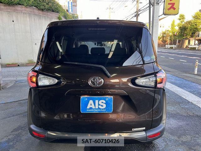 Toyota SIENTA 2017-09 329224-6