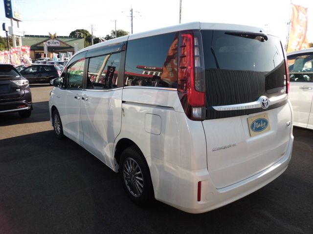 Toyota ESQUIRE 2015-11 15299-5
