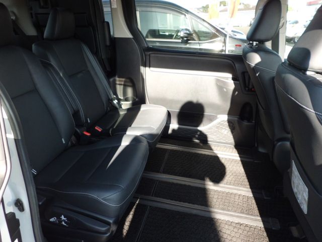 Toyota ESQUIRE 2015-11 15299-7