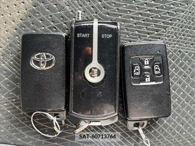 Toyota ESTIMA 2019-12 359875-19