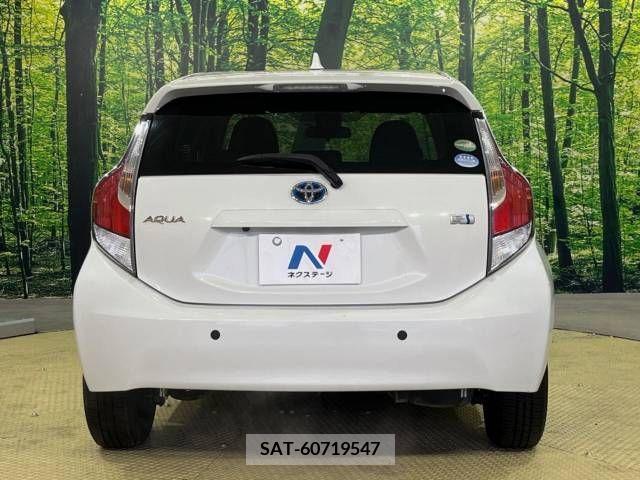 Toyota AQUA 2015-11 225436-15
