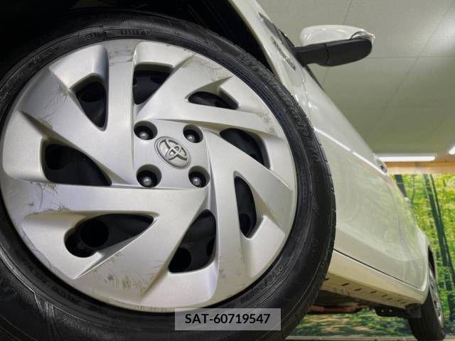 Toyota AQUA 2015-11 225436-13
