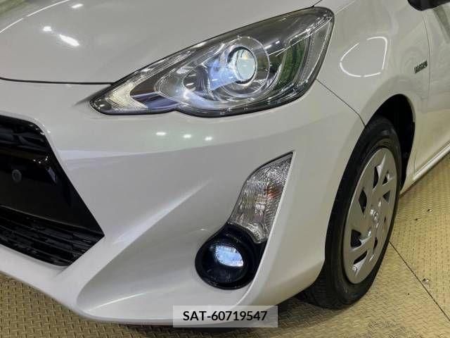 Toyota AQUA 2015-11 225436-12