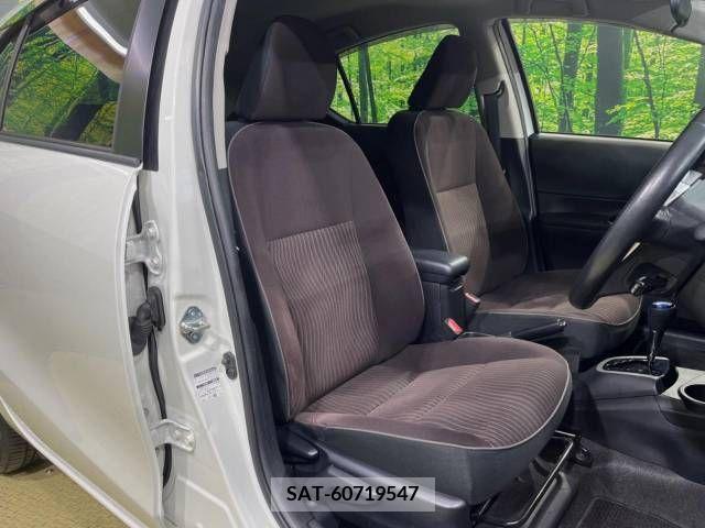 Toyota AQUA 2015-11 225436-8