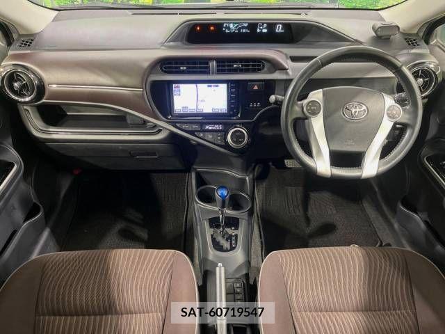 Toyota AQUA 2015-11 225436-1