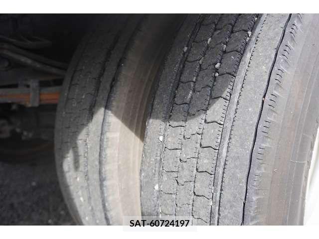 Isuzu FORWARD 2013-08 221621-8