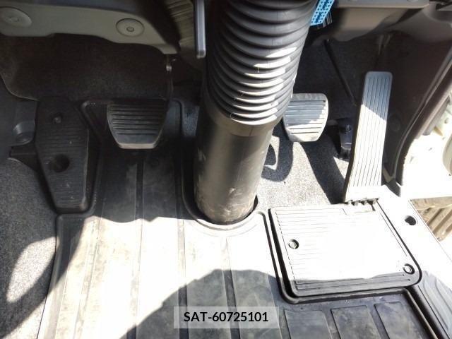 Isuzu GIGA 2022-10 206225-11