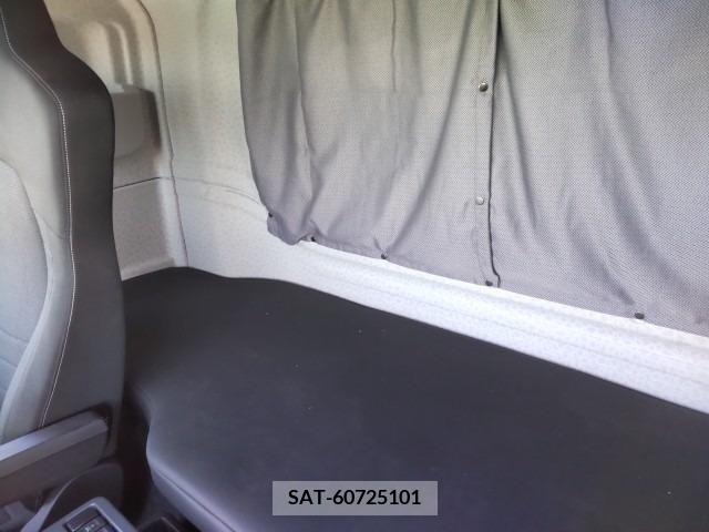 Isuzu GIGA 2022-10 206225-16