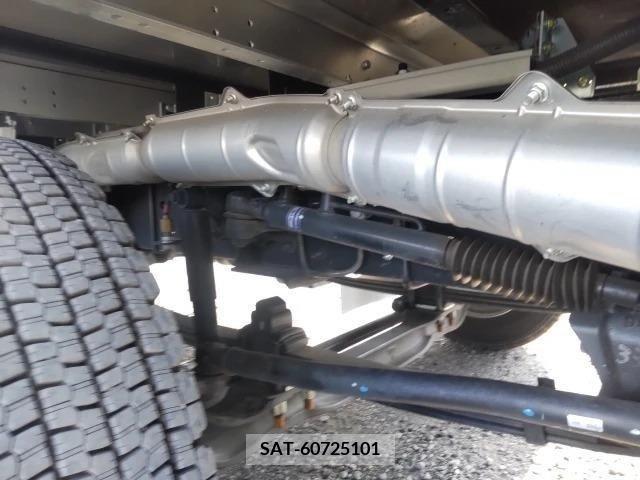 Isuzu GIGA 2022-10 206225-28