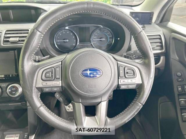 Subaru FORESTER 2016-02 270172-11