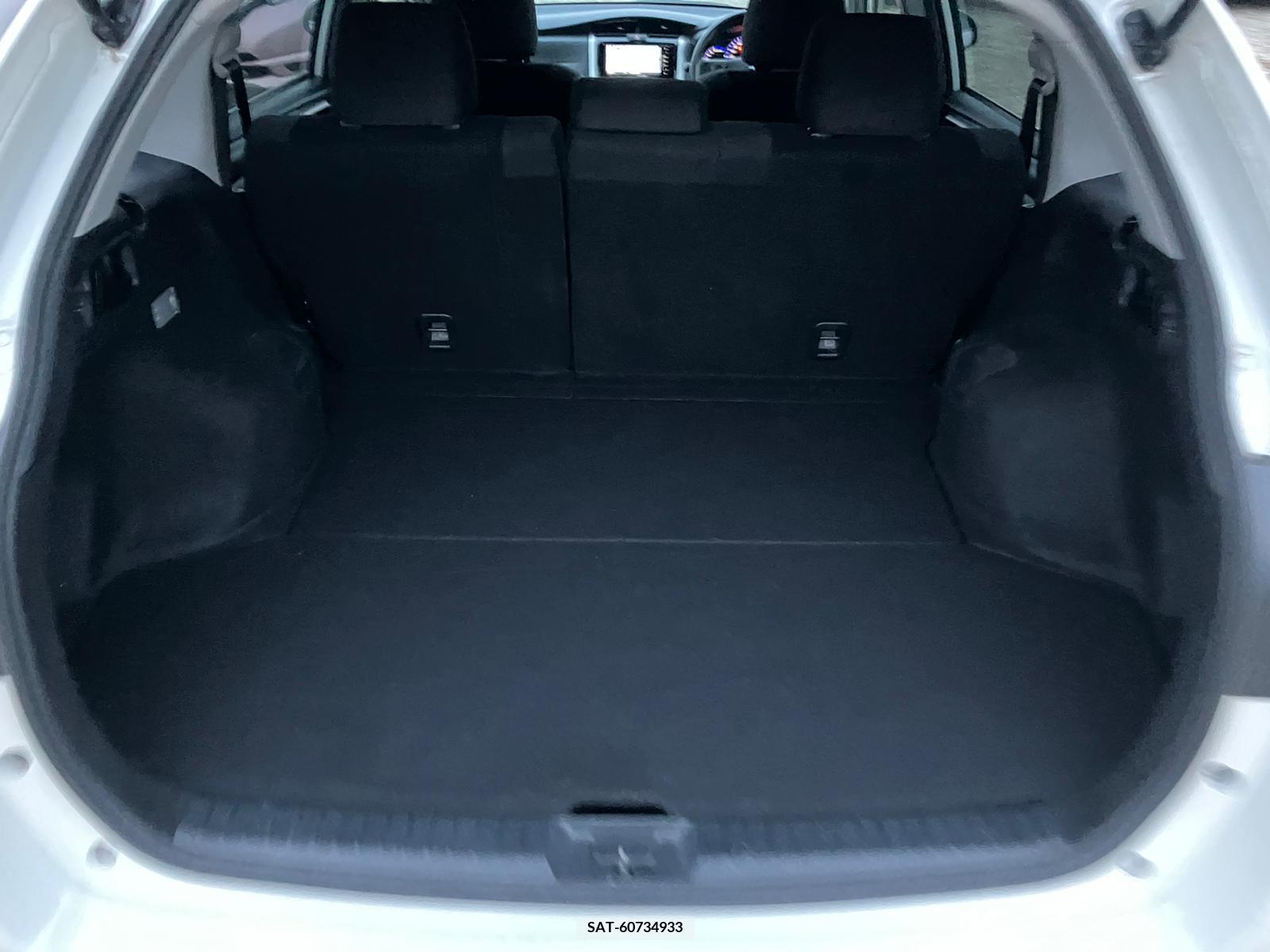 Toyota COROLLA FIELDER 2017-10 258276-16