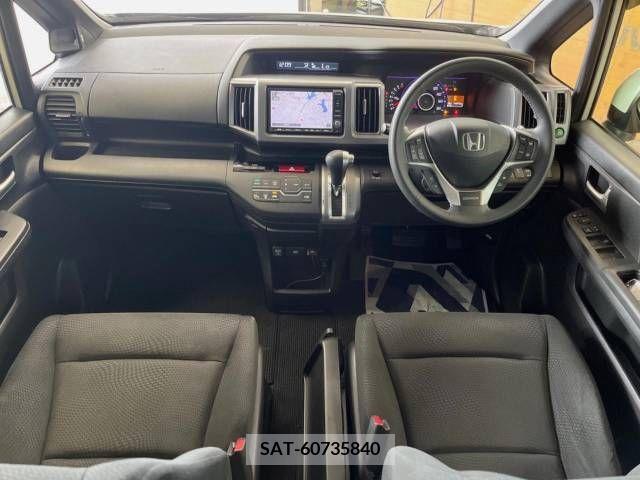 Honda e 2013-07 348676-1