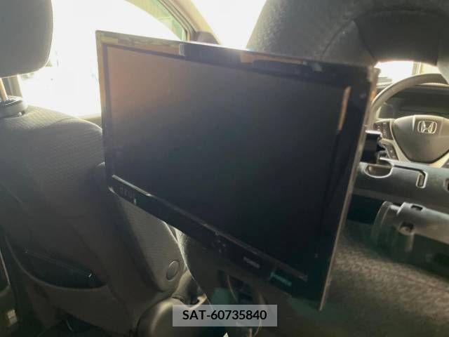 Honda e 2013-07 348676-4