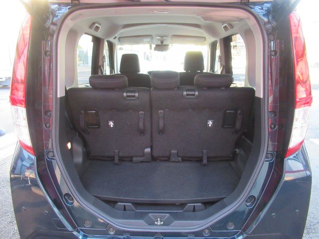 Toyota ROOMY 2019-11 27699-11