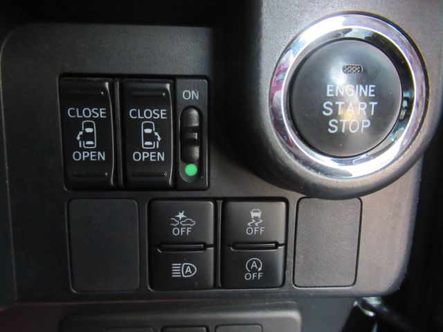 Toyota ROOMY 2019-11 27699-19