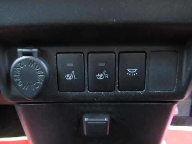 Toyota ROOMY 2019-11 27699-21