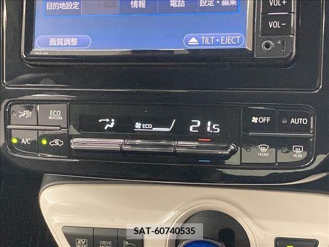 Toyota PRIUS 2017-09 366559-9