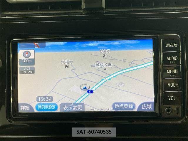 Toyota PRIUS 2017-09 366559-3